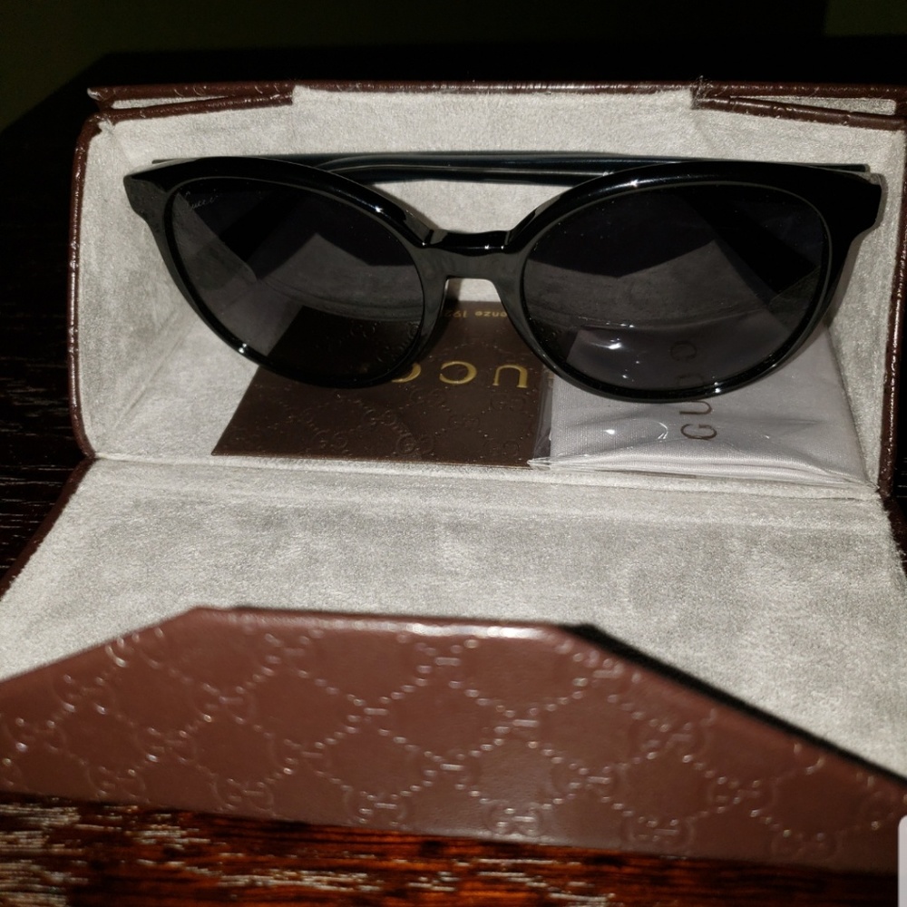 Gucci glasses